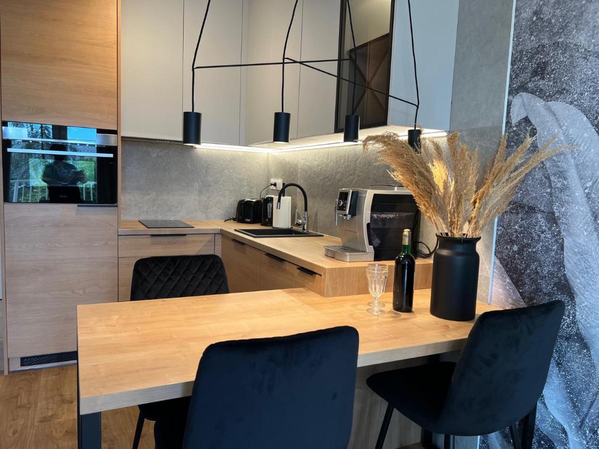 Family & Business Elegant Apartments Ul Lotnicza Centrum Galeria Korona - 1 Bedroom, Terrace, Air Conditioning, Garage - New! Kielce Ngoại thất bức ảnh