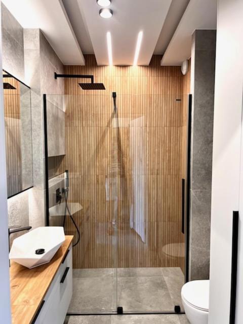 Family & Business Elegant Apartments Ul Lotnicza Centrum Galeria Korona - 1 Bedroom, Terrace, Air Conditioning, Garage - New! Kielce Ngoại thất bức ảnh